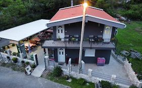 Apartments Nino Skadar Lake